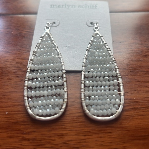 NWT Marlyn Schiff Beaded Teardrop Earrings - Picture 3 of 5